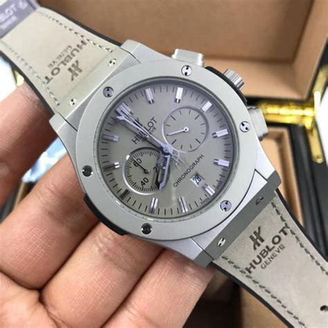 Копии швейцарских часов Hublot .